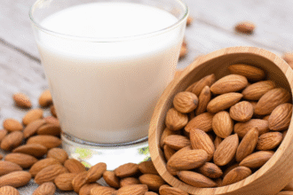 10 Amazing Health Benefits of Unsweetened Almond Milk